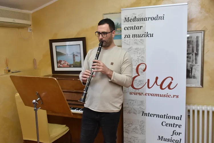 Časovi instrumenata za odrasle Beograd - Eva Music School