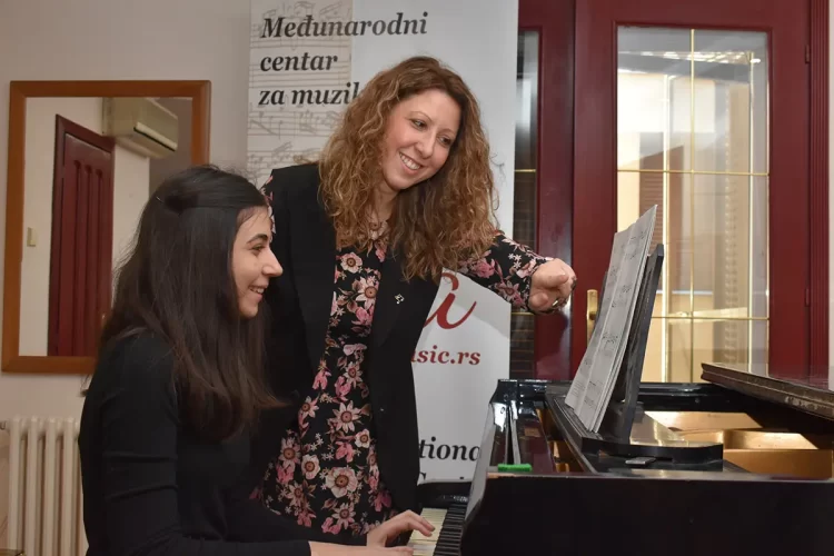 Piano lessons Belgrade Eva Music School