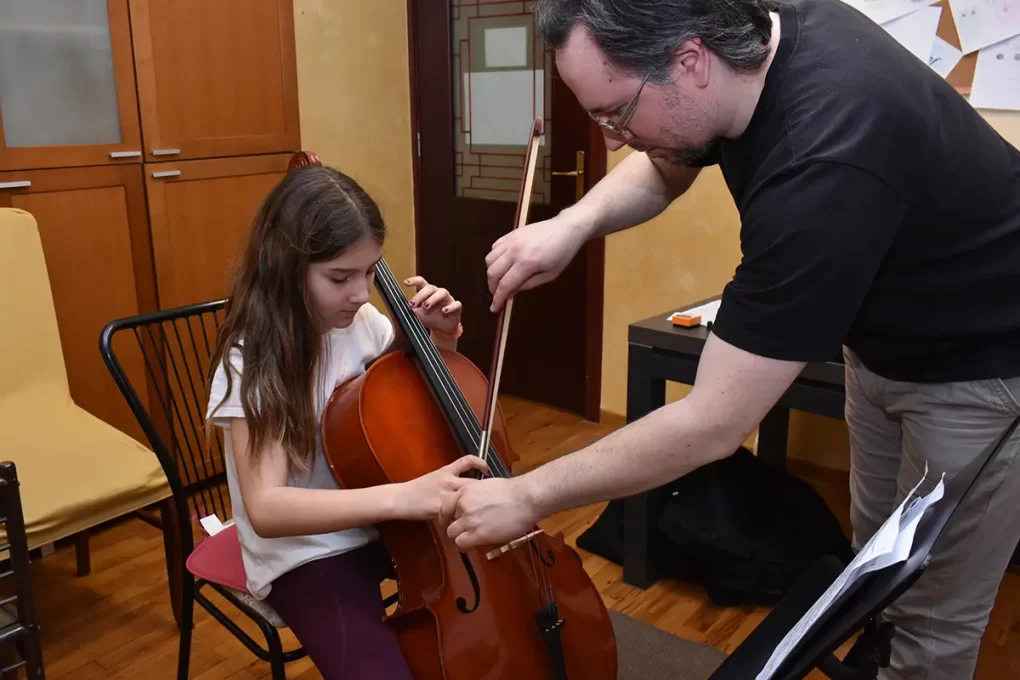 Časovi violončela Beograd Eva Music School - individualan pristup